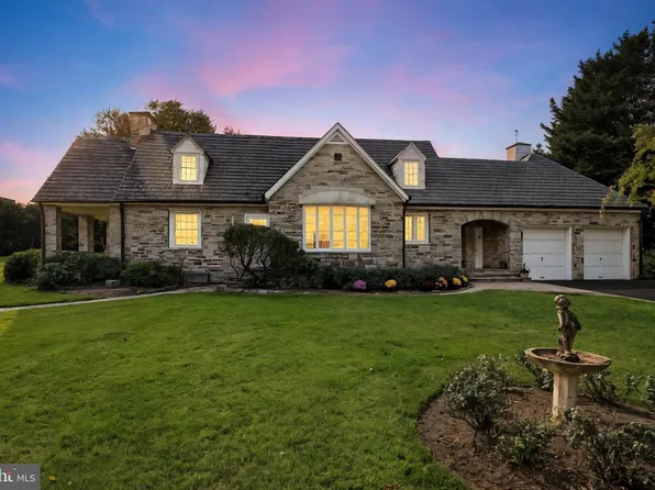 104 La Paix Ln, Baltimore, MD 21204