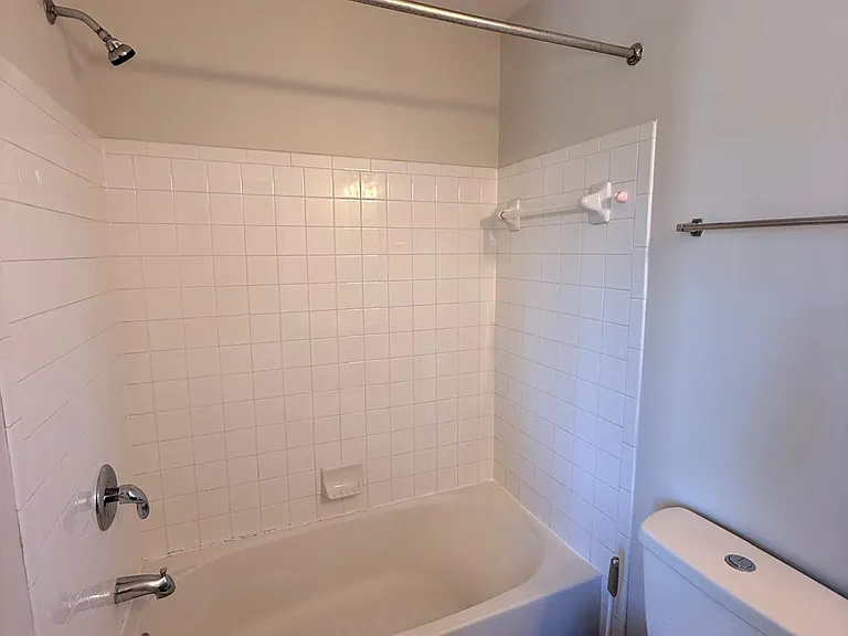 18 Bridle Path Ct — Photo 20