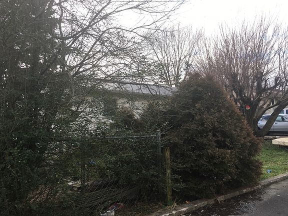 3rd image of 2508 Long St
