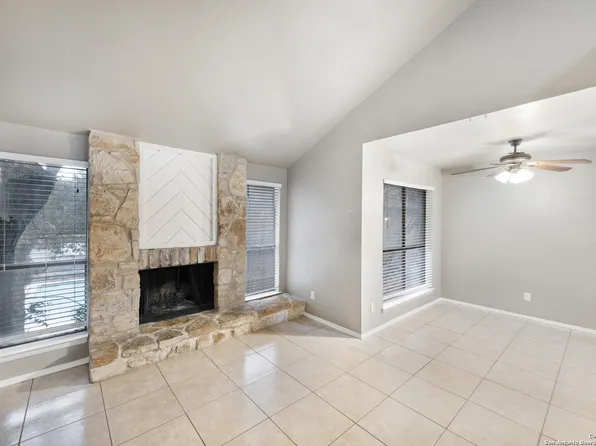3843 Barrington St #227, San Antonio, TX 78217