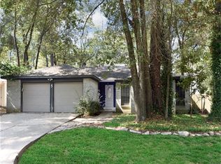 5 Woodlot Ct, Spring, TX 77380