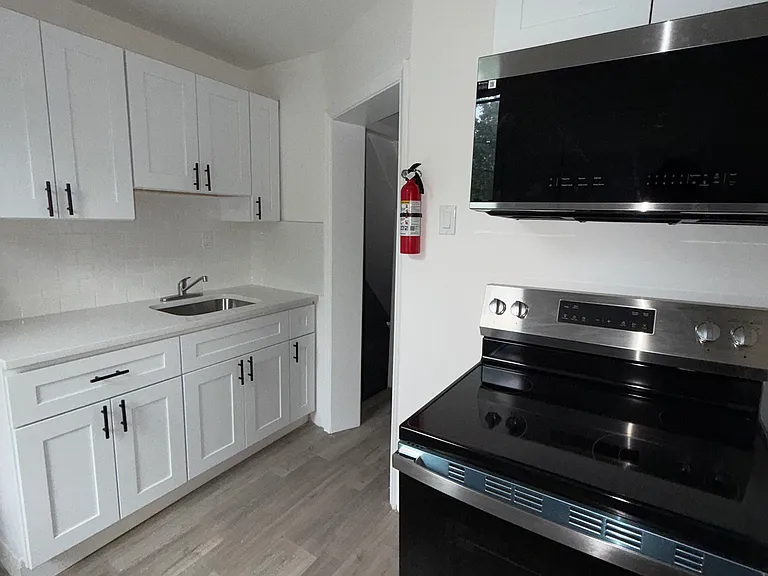 6403 Glenmore Ave #2 — Photo 14