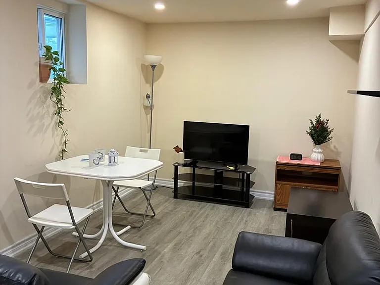 66 Cluett Dr #BASEMENT — Photo 18