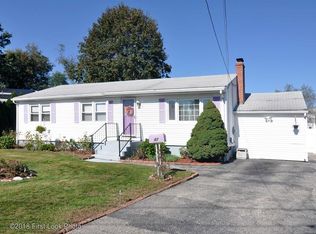 47 Village Cir, Warwick, RI 02888