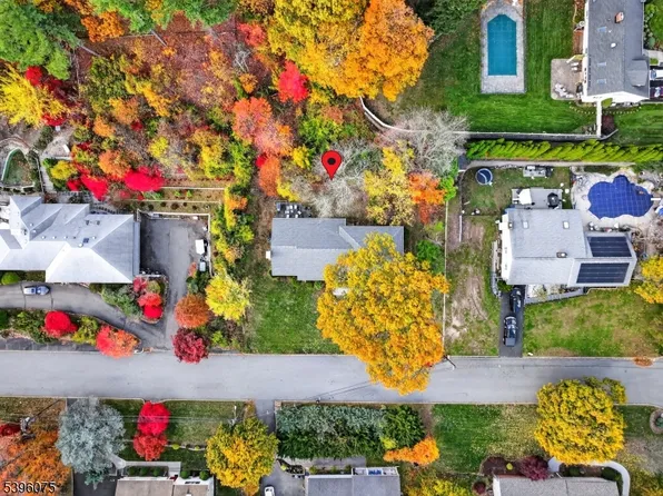 66 Ridge Rd, Hawthorne Boro, NJ 07506