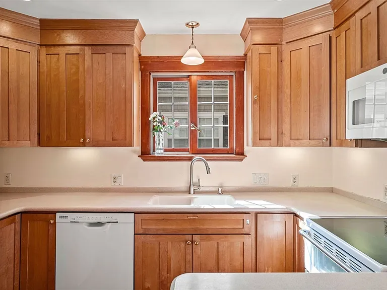 13 Sapphire Rd — Photo 17