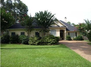 465 Shadowood Dr, Ridgeland, MS 39157