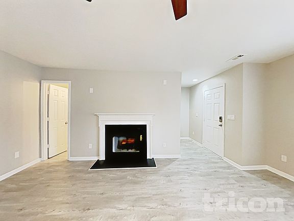 3rd image of 1131 Delander Ln