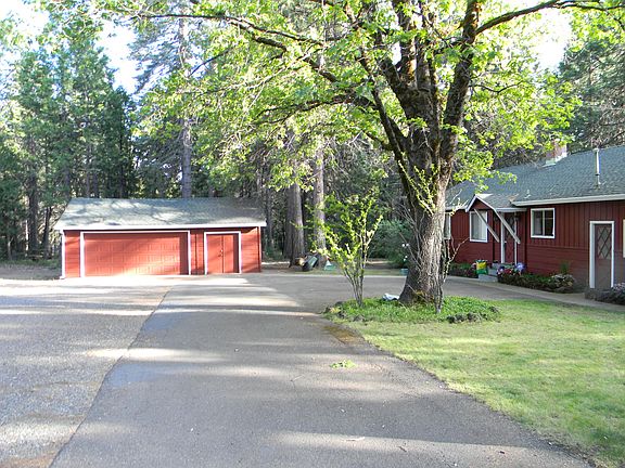 2nd image of 33103 Highway 44 E