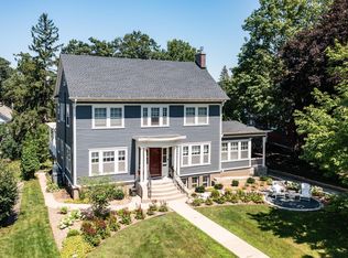 823 4th St SW, Rochester, MN 55902