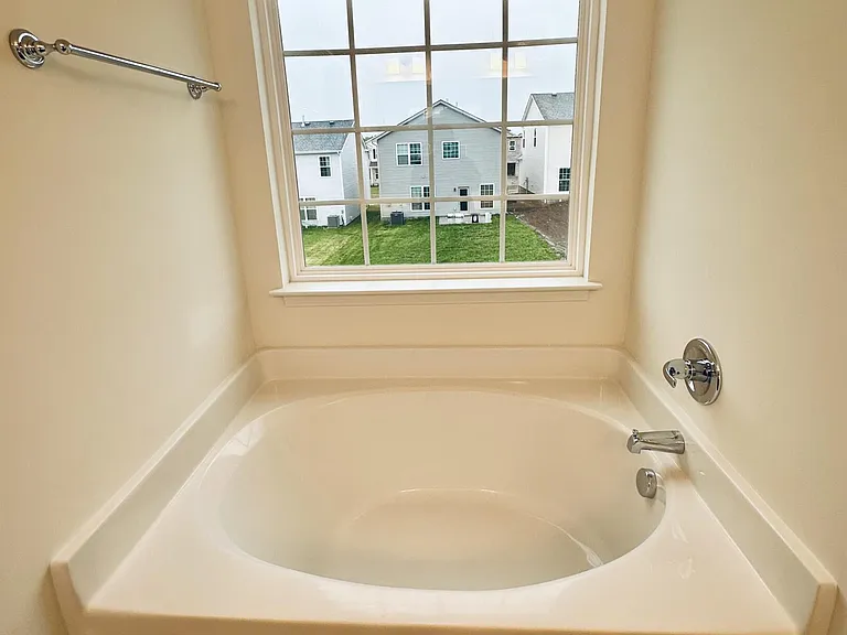 2380 Geranium Ln — Photo 23