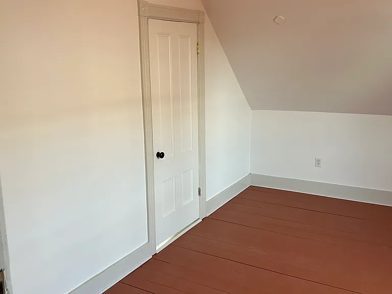 5 Houlton St #3 — Photo 38