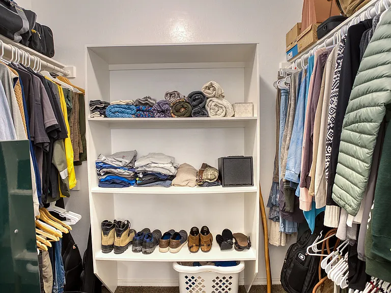 1141 W Cross Creek Ln — Photo 24