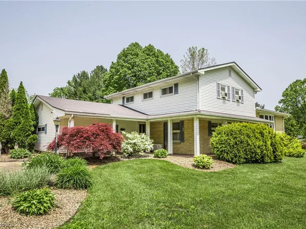 3355 Hemphill Rd, Norton, OH 44203