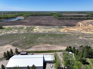 2 Chainview Dr NW, Alexandria, MN 56308