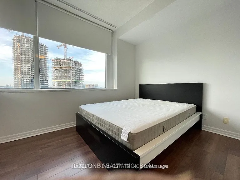 220 Burnhamthorpe Rd W #1709 — Photo 6