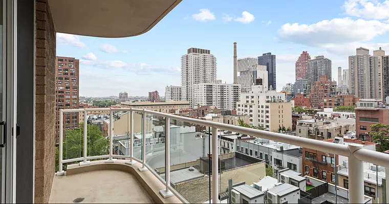 Rented by Level Group | media 6