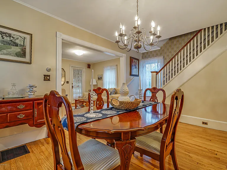 514 Brighton Ave — Photo 12