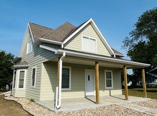 202 Broad St, Alcester, SD 57001