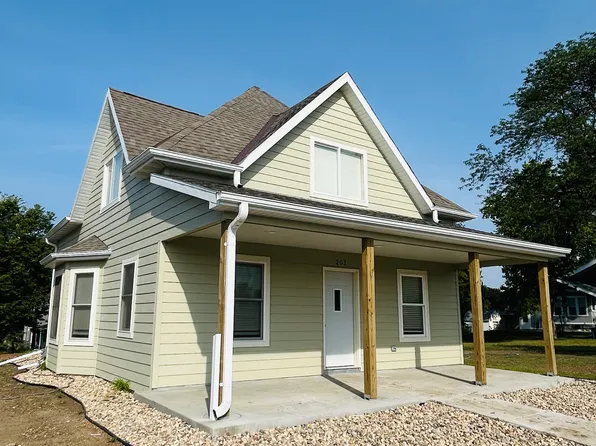 202 Broad St, Alcester, SD 57001