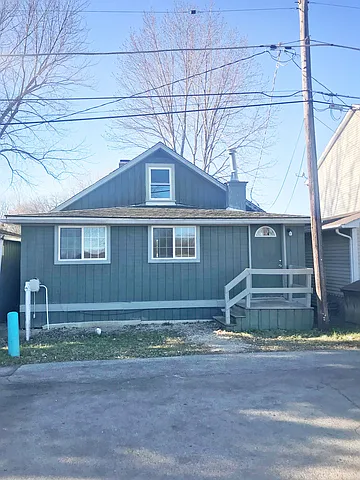 228 Eastwood Ave photo 1