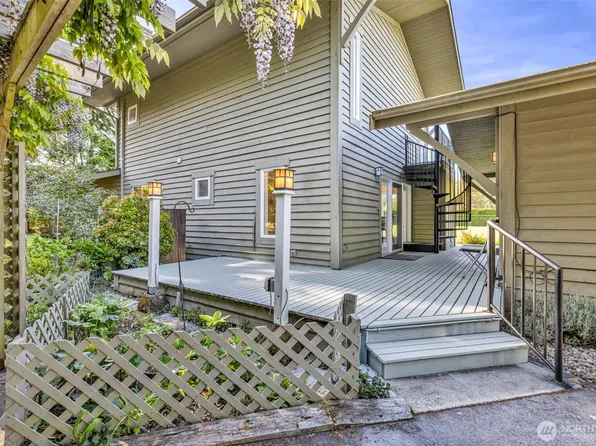 1433 Port Williams Road, Sequim, WA 98382