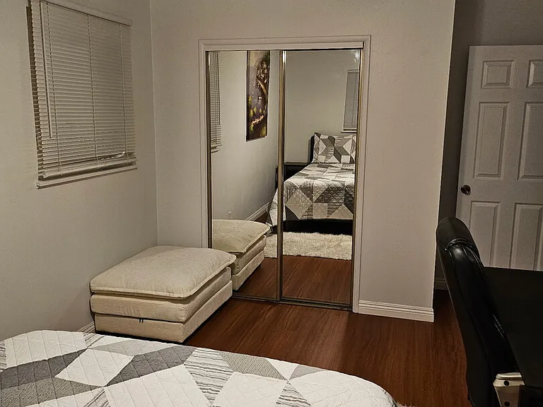 College Dr — Photo 15