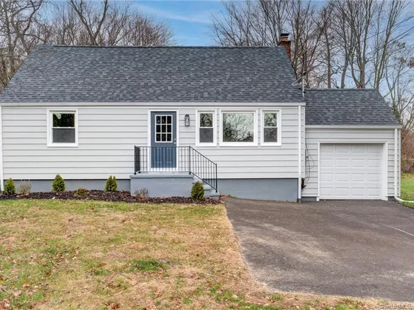 15 Flintlock Road, Norwalk, CT 06850