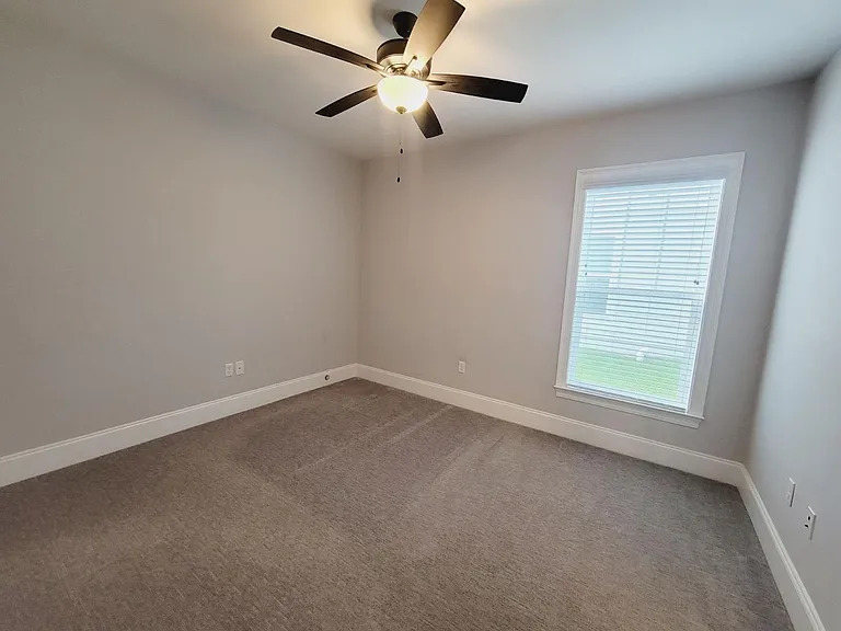 2385 Sweet Valley Hts — Photo 46