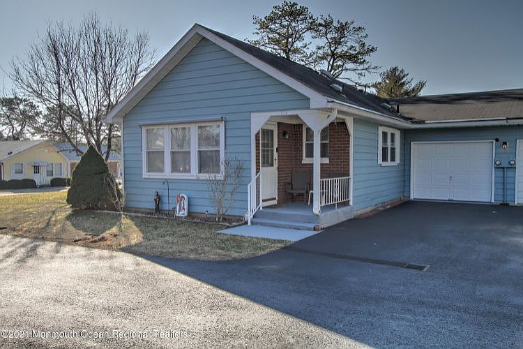 1st image of 31B Salem Dr