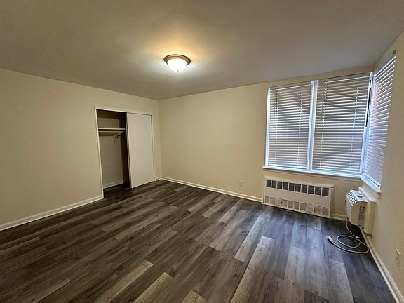 2nd image of 1750 E 14th St APT 1G