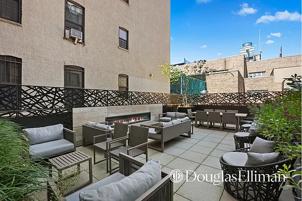Rented by Douglas Elliman | media 20
