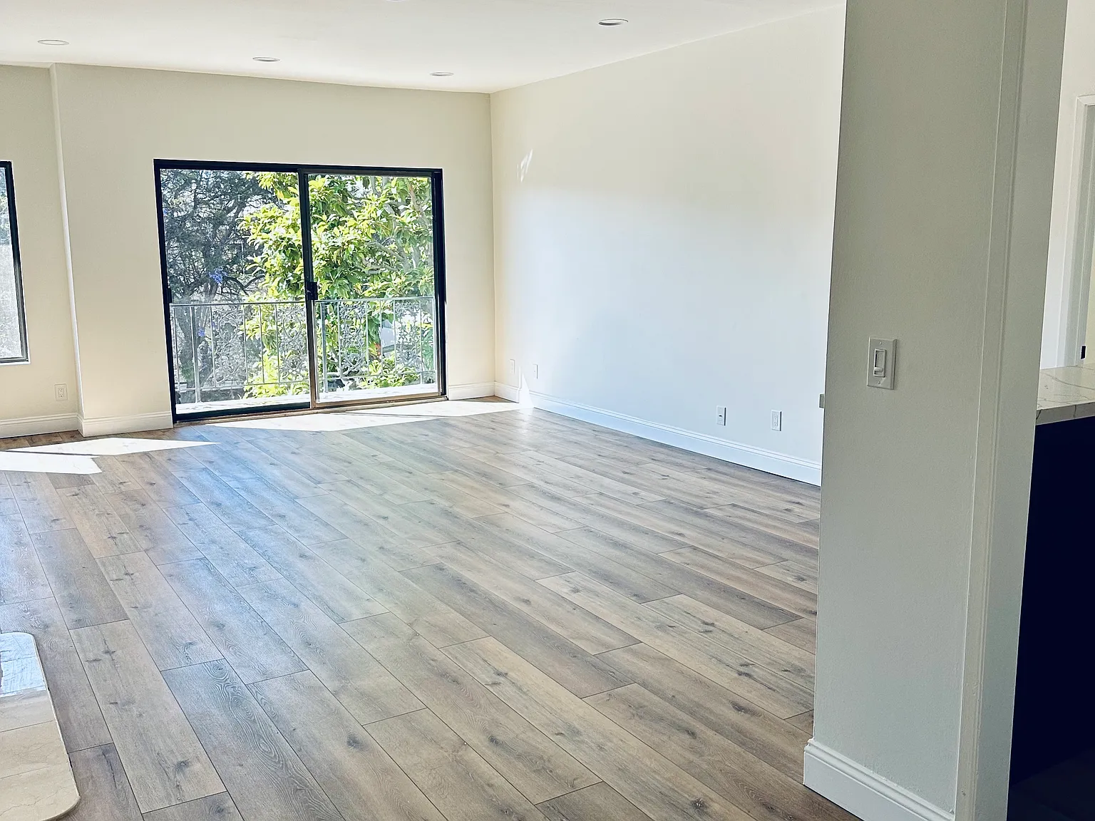 2 bed, 1468 sqft, $5,250 — Photo 3