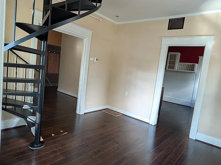 4117 S Grand Blvd — Photo 13