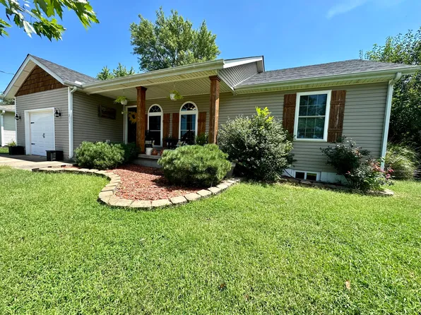 203 Verbryck Avenue, Carl Junction, MO 64834