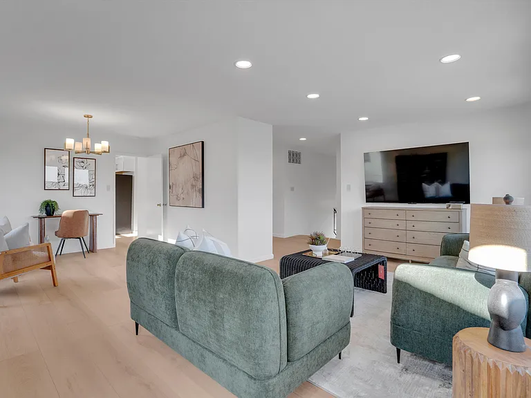Canyon Ct — Photo 15