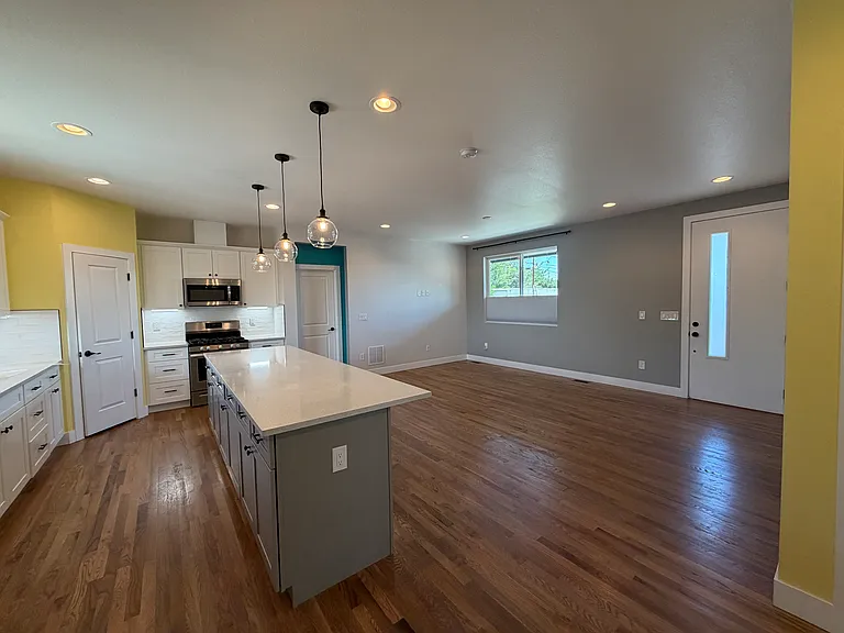 2527 W Wesley Ave — Photo 19