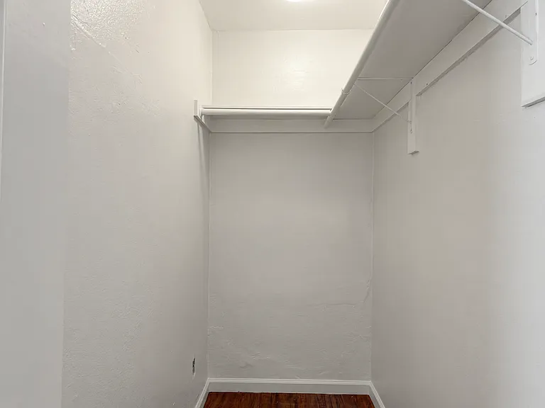746 Daisy Ave #1 — Photo 10