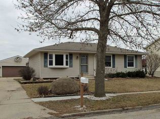 832 Jane St, Waterloo, IA 50701