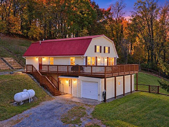 4th image of 9907 Fortune Ridge Rd