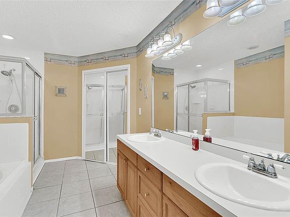 5th image of 3346 S Saint Lucie Dr