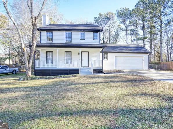 745 Fallowfield Dr, Loganville, GA 30052