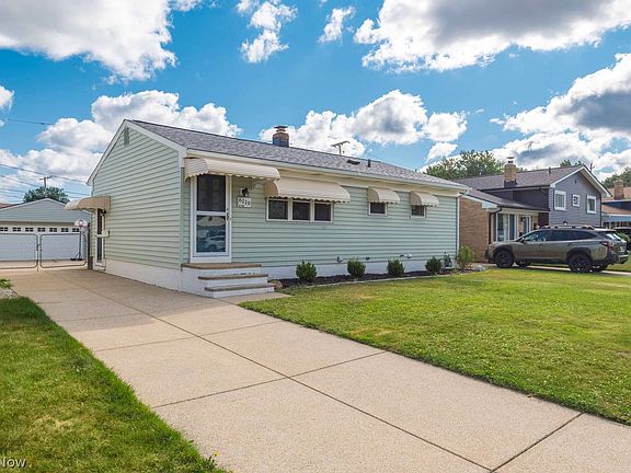 3rd image of 6119 Carol Dr
