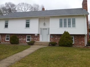 245 Hilltop Rd, Cumberland, RI 02864