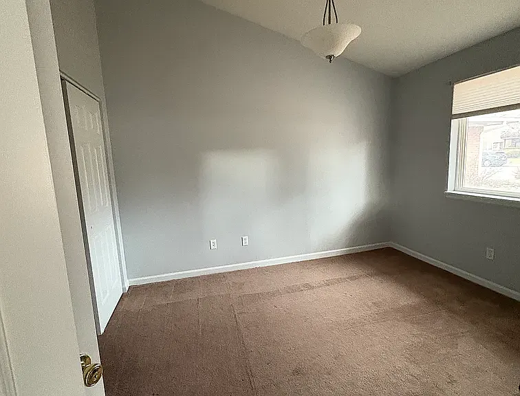 4420 Laguna Pl #E — Photo 18
