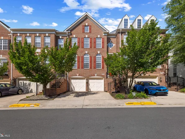 13050 Greg Roy Ln, Herndon, VA 20171