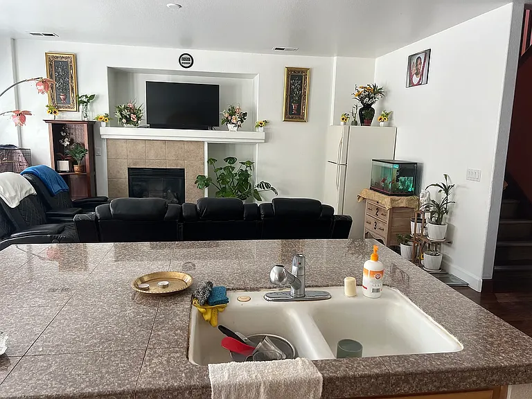406 Matteri Cir — Photo 8