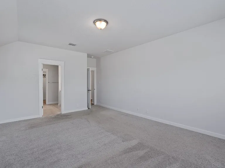 4044 Legend Mdws — Photo 13