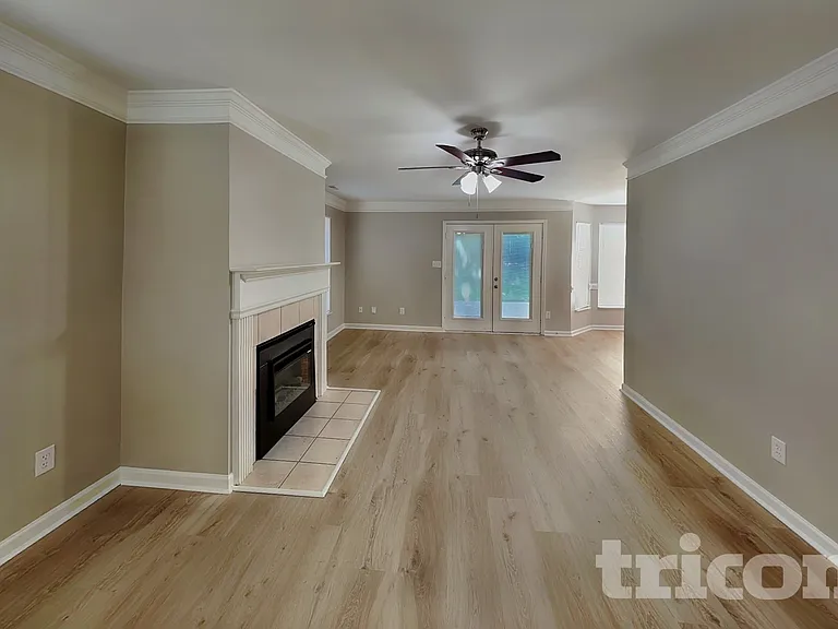 3906 Windsorwood Ct — Photo 2