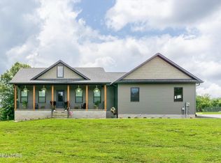 138 Perry Creek Dr, Crossville, TN 38572